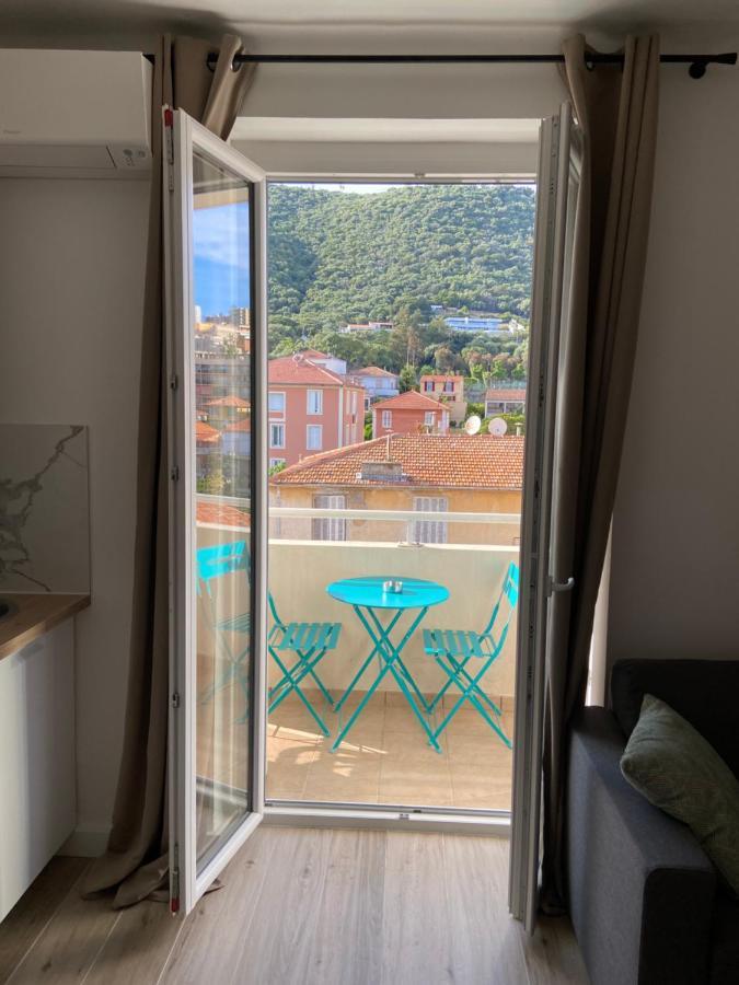Trottel Balcony Apartment: Beach Retreat with Wi-Fi and Parking Ajaccio  Exterior photo