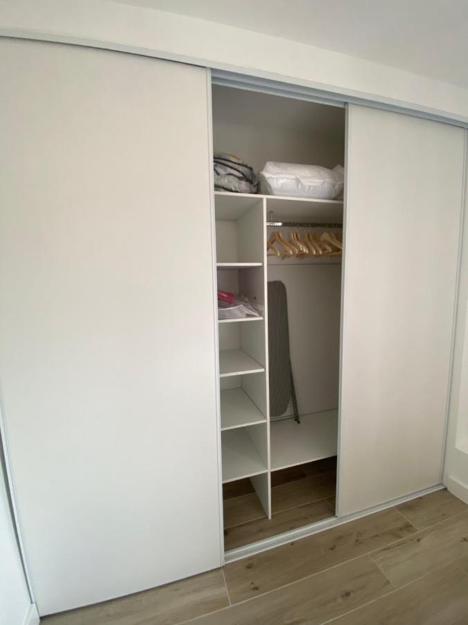 Trottel Balcony Apartment: Beach Retreat with Wi-Fi and Parking Ajaccio  Exterior photo